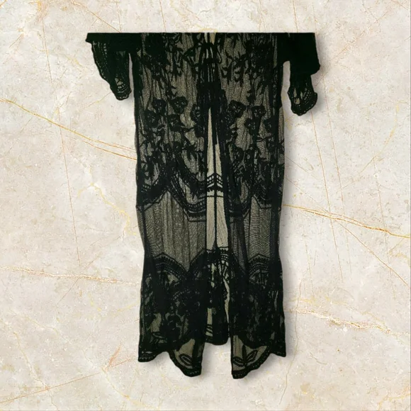 Chic Kimono/Beach Wear - Picture 3 of 7